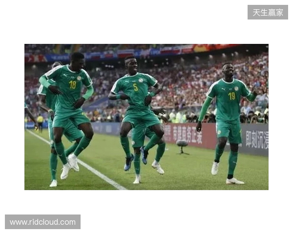 卡什：跟莱万并肩作战感觉很棒；希望能随波兰再踢一次世界杯