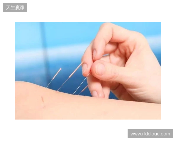 西班牙老中医?图片报:凯恩身体健康得益于长期坚持针灸